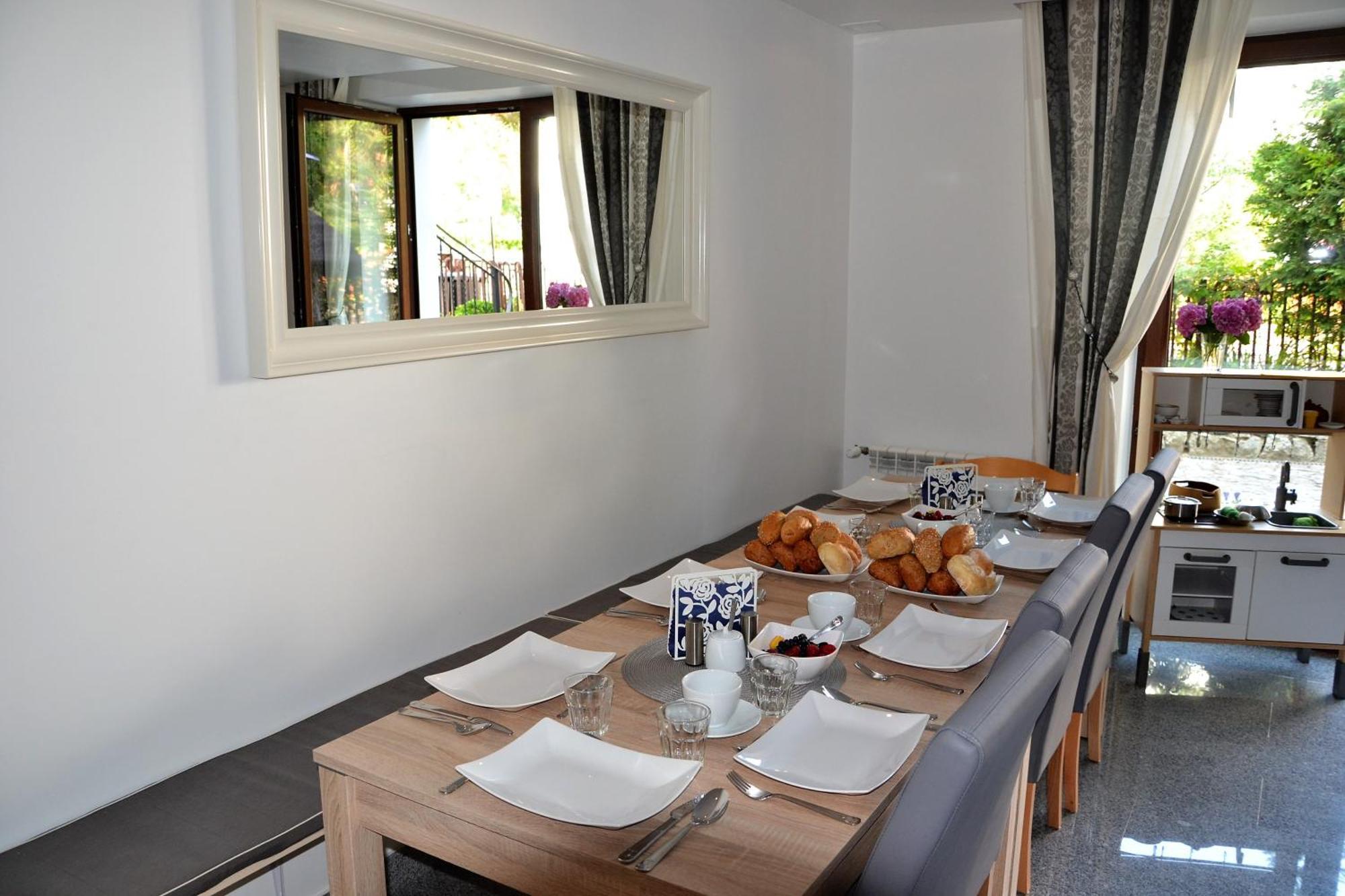 Apartamenty & Spa Villa 28 โปเบียโรโว ภายนอก รูปภาพ